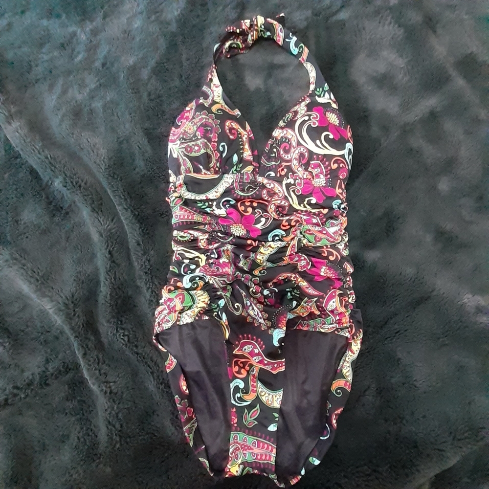 NWOT AERIN ROSE ONE PIECE SIZE 6 D/DD